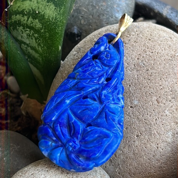 14 karat gold and lapis pendant - Picture 4 of 13